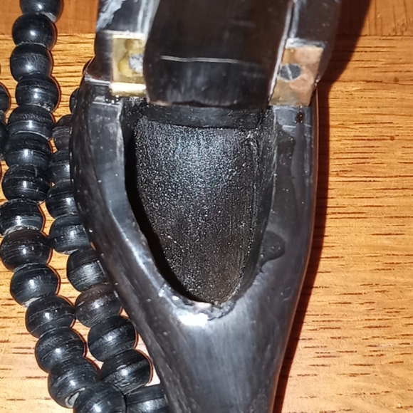 Carved Parrot Necklace with Hinged Compartment - Picture 4 of 9